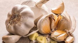 Orang yang mengonsumsi bawang putih lebih jarang sakit dan umumnya sembuh lebih cepat saat terserang penyakit. (Pixabay.com/stevepb)